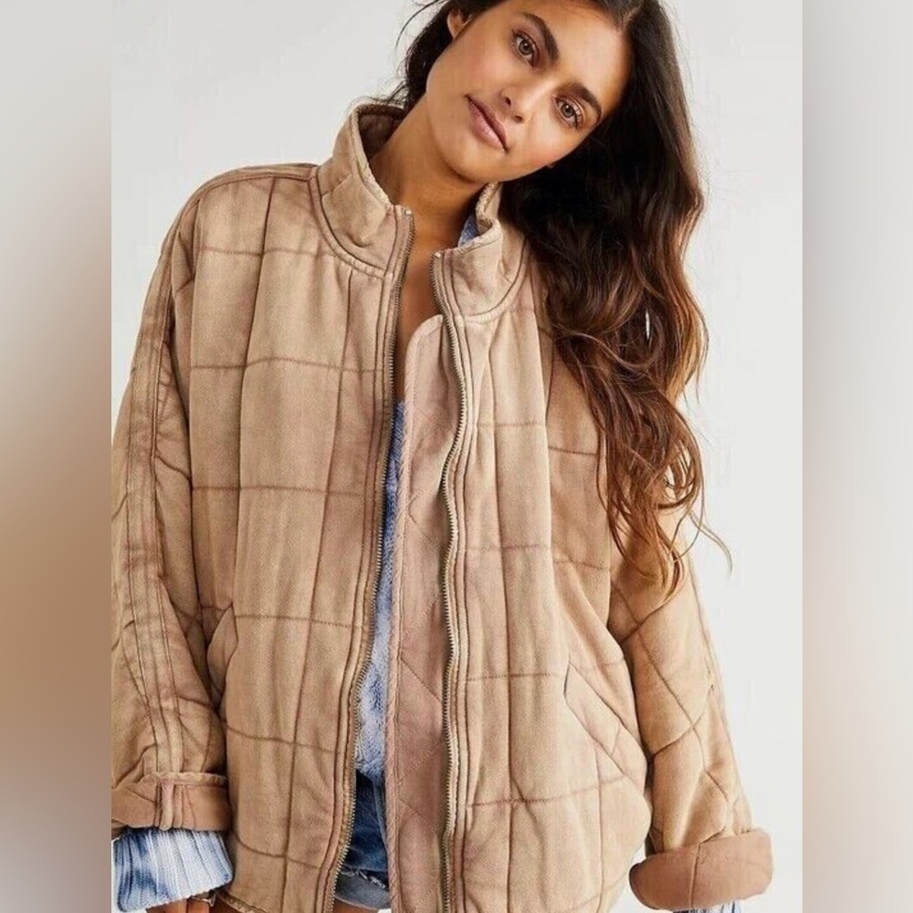 Forever 21 Women's Tan Quilted Jacket